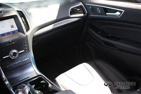 Used 2020 Ford Edge Titanium image 25