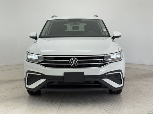 Used 2022 Volkswagen Tiguan S image 6