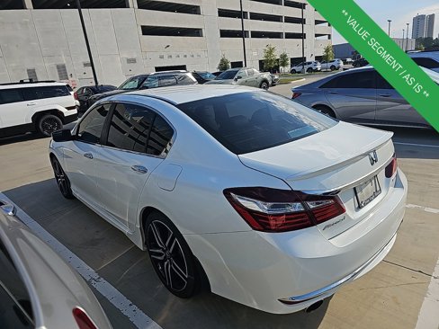 Used 2017 Honda Accord Sport image 8