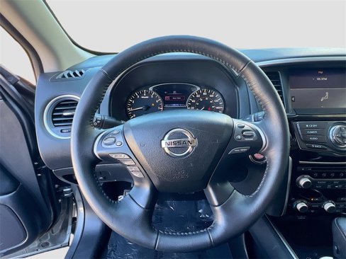 Used 2020 Nissan Pathfinder SV w/ Cargo Package image 11