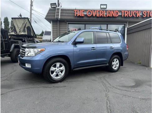 Used 2011 Toyota Land Cruiser w/ Upgrade Pkg image 3