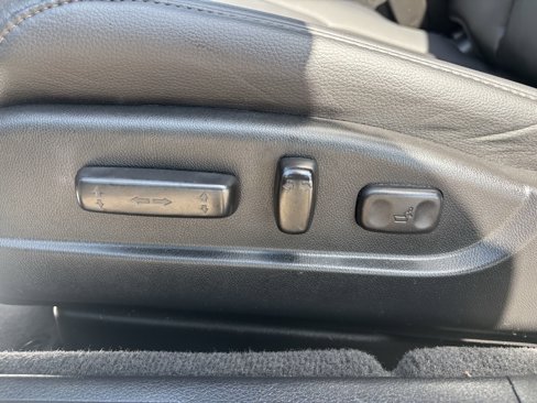 Used 2020 Acura TLX image 13