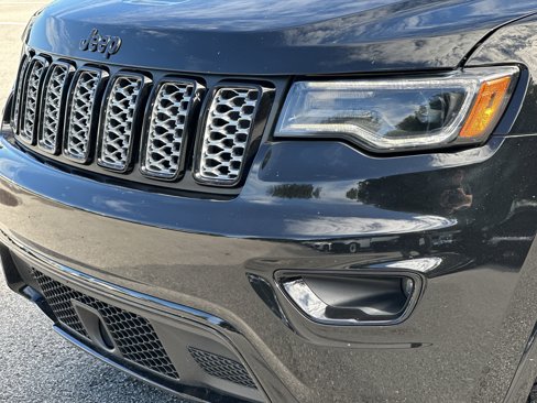 Used 2022 Jeep Grand Cherokee Laredo X image 6