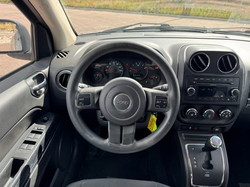 Used 2011 Jeep Compass 2WD image 10