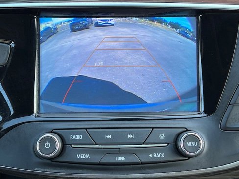 Used 2020 Buick Envision Essence w/ Experience Buick Package image 35