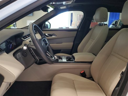 Used 2023 Land Rover Range Rover Velar R-Dynamic S image 6