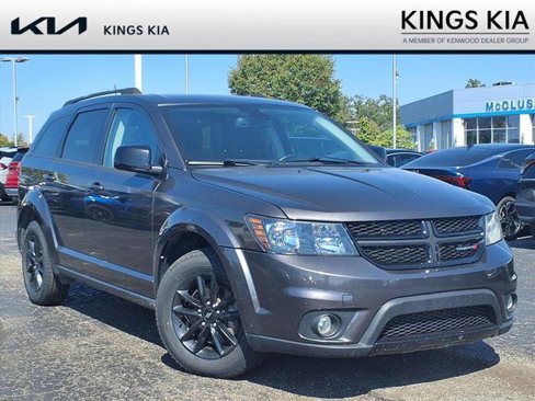 Used 2019 Dodge Journey SE image 1