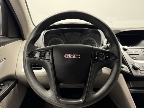 Used 2017 GMC Terrain SLE image 18