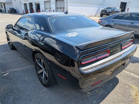 Used 2015 Dodge Challenger R/T Plus image 4