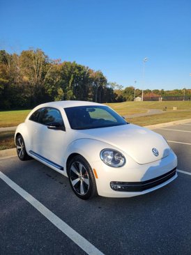 Used 2013 Volkswagen Beetle 2.0T image 12