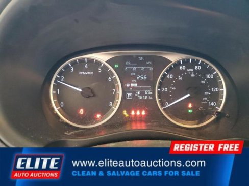 Used 2021 Nissan Kicks S image 18