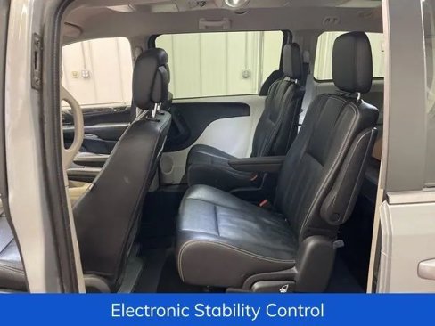 Used 2020 Dodge Grand Caravan Crew w/ Driver Convenience Group image 12