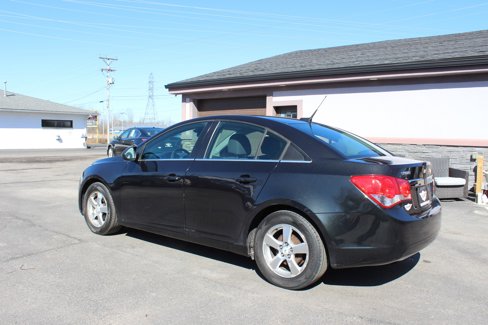 Used 2014 Chevrolet Cruze LT image 8