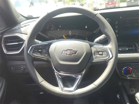 Certified 2025 Chevrolet TrailBlazer ACTIV w/ Driver Confidence Package image 8