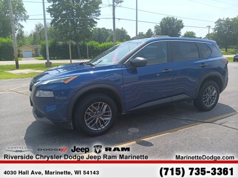 Used 2023 Nissan Rogue S image 4