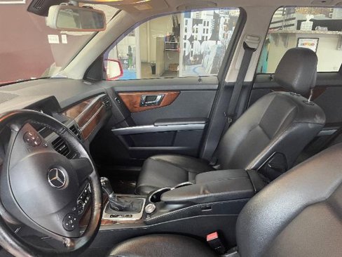 Used 2011 Mercedes-Benz GLK 350 4MATIC image 12
