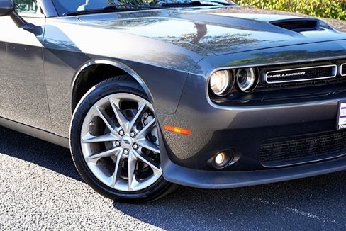 Used 2022 Dodge Challenger GT image 4