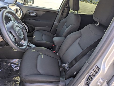 Used 2020 Jeep Renegade Sport image 18