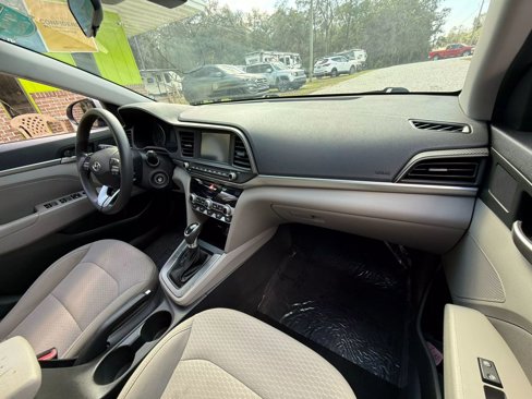 Used 2020 Hyundai Elantra SEL image 11