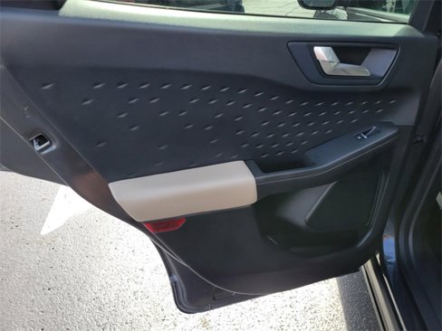 Used 2020 Ford Escape SEL image 14