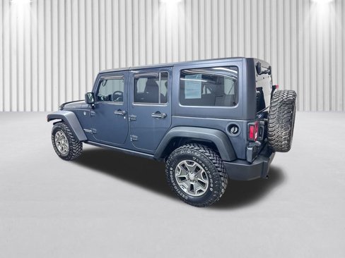 Used 2017 Jeep Wrangler Unlimited Rubicon w/ Connectivity Group image 9