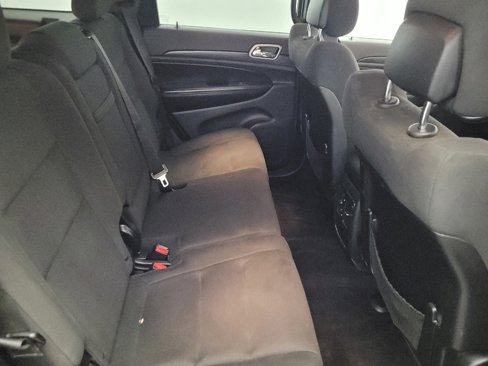 Used 2016 Jeep Grand Cherokee Laredo w/ Quick Order Package 23E image 19
