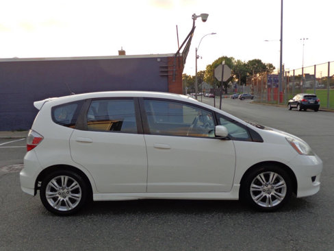 Used 2009 Honda Fit Sport image 6
