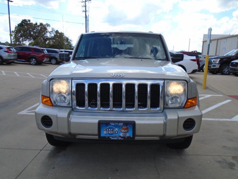 Used 2007 Jeep Commander Sport image 2