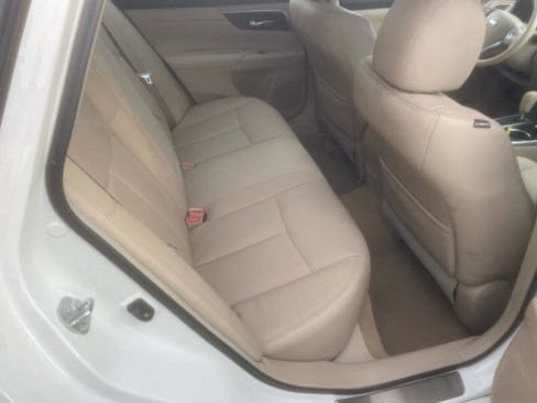 Used 2013 Nissan Altima 2.5 SL w/ Technology Pkg image 22