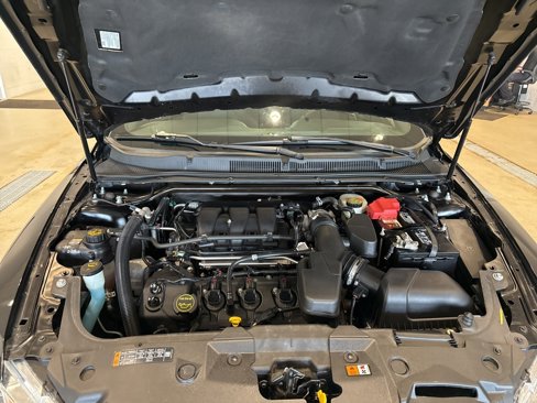 Used 2015 Ford Taurus Limited image 12