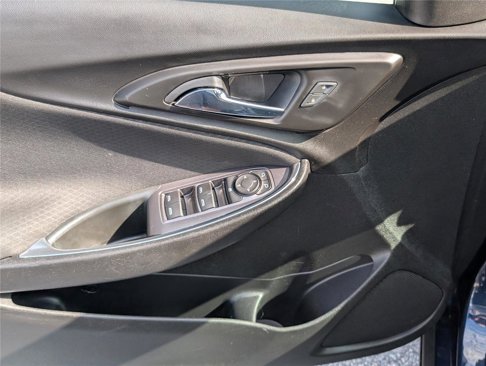 Used 2021 Chevrolet Malibu LT image 18