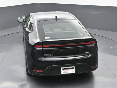 Used 2023 Toyota Prius LE image 29