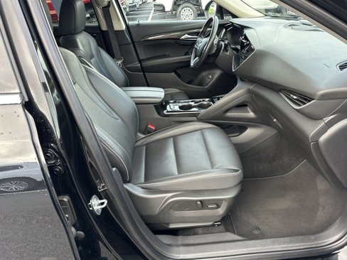 Used 2023 Buick Envision Essence image 13