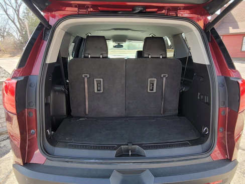 Used 2017 GMC Acadia SLT image 25