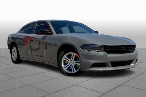 Used 2023 Dodge Charger SXT image 2