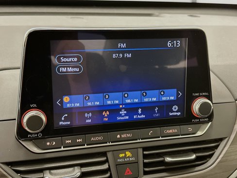 Used 2024 Nissan Altima 2.5 SV image 21