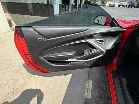 Used 2018 Chevrolet Camaro LT w/ RS Package image 12