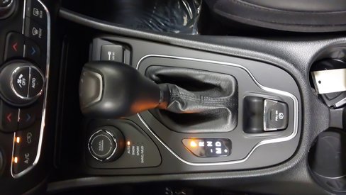 Used 2022 Jeep Cherokee Latitude Lux image 21
