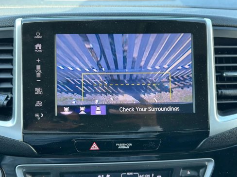 Used 2017 Honda Pilot Touring image 44