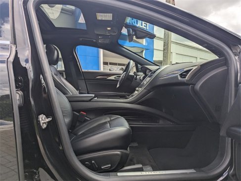 Used 2019 Lincoln MKZ Reserve image 17