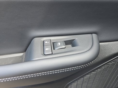 New 2025 Jeep Grand Cherokee L Laredo image 45