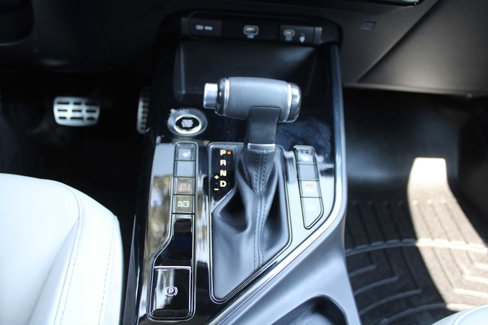 Certified 2023 Kia Niro EX Touring image 36