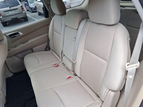Used 2017 Nissan Pathfinder SV w/ Cargo Package image 20