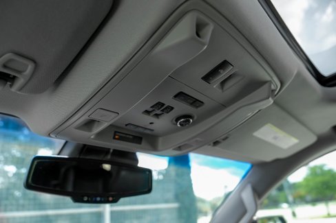 Used 2016 Cadillac Escalade Luxury image 26
