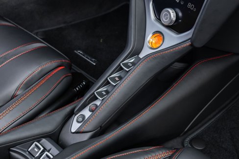 New 2025 McLaren 750S Spider image 56