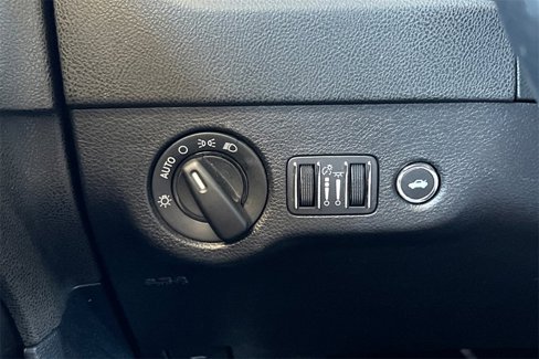 Used 2021 Dodge Charger SXT w/ Leather Interior Group image 35