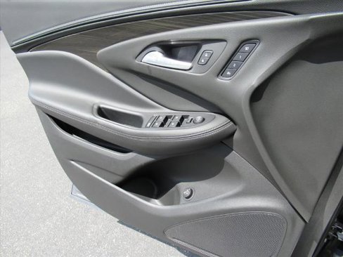 Used 2019 Buick Envision Essence image 26