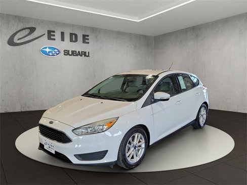 Used 2015 Ford Focus SE image 2