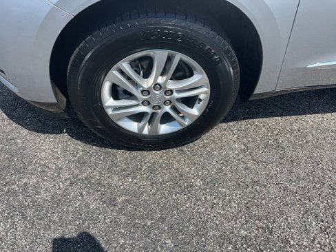 Used 2021 Buick Enclave Essence w/ Sound and Sites Package image 36