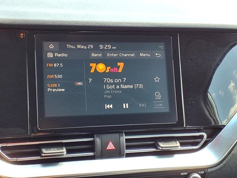 Certified 2022 Kia Niro EX image 17